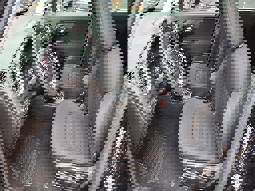 Used 2018 Jeep Renegade Latitude image 15