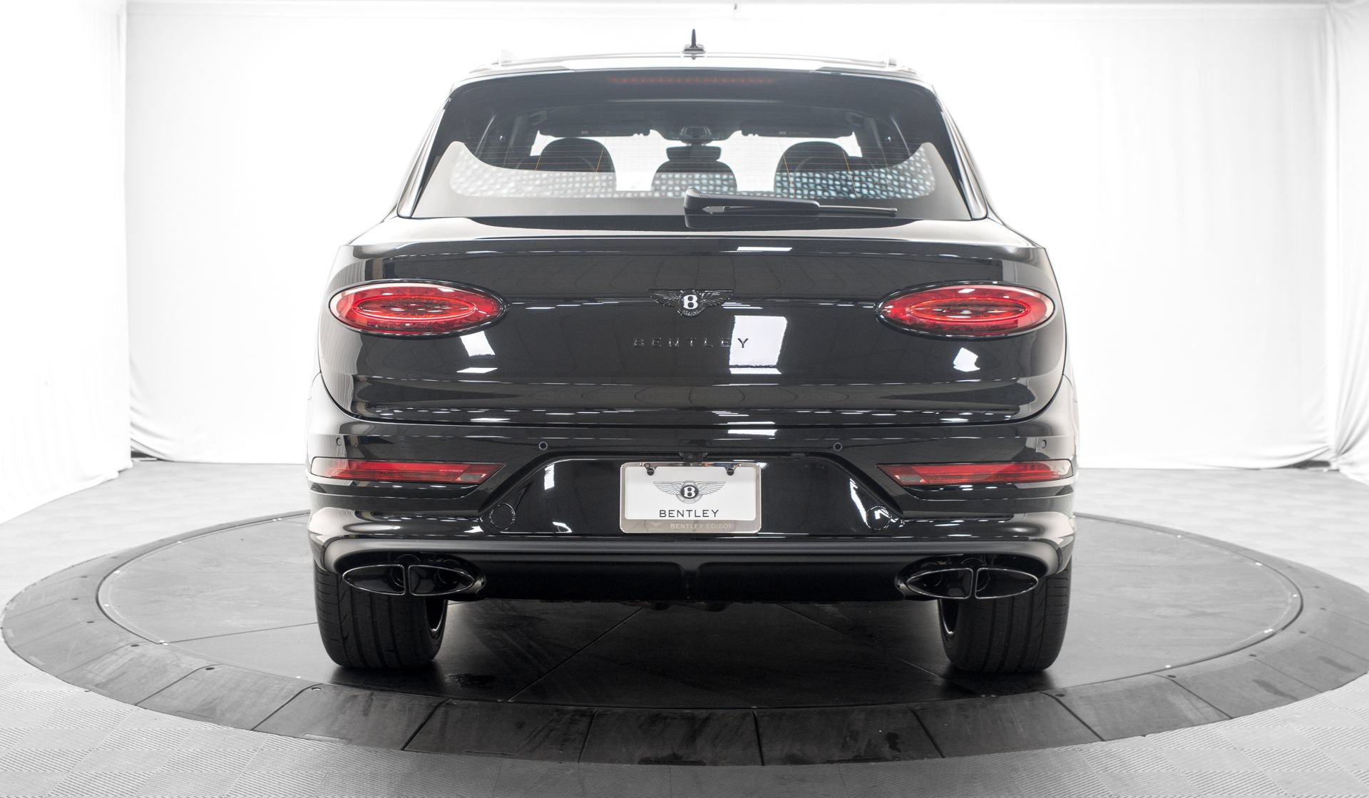 New 2026 Bentley Bentayga AWD/4WD image 4