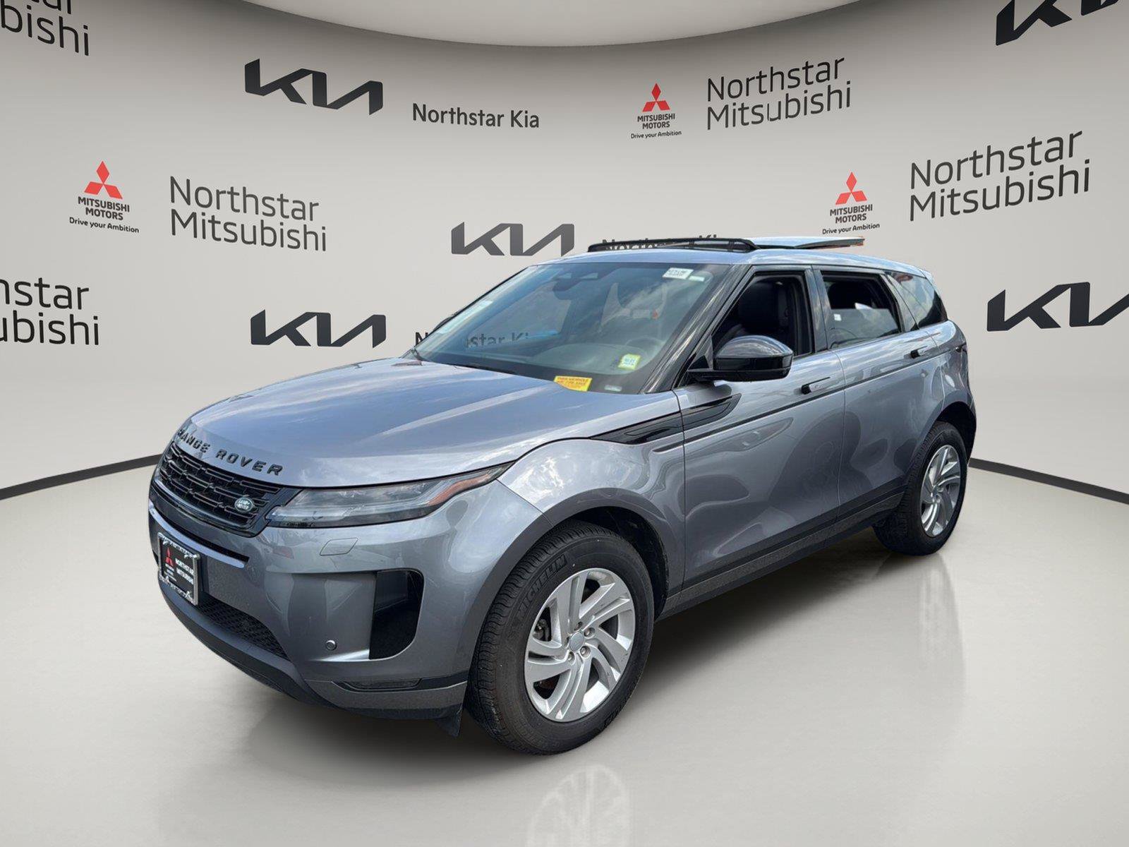 Used 2024 Land Rover Range Rover Evoque S AWD/4WD image 1