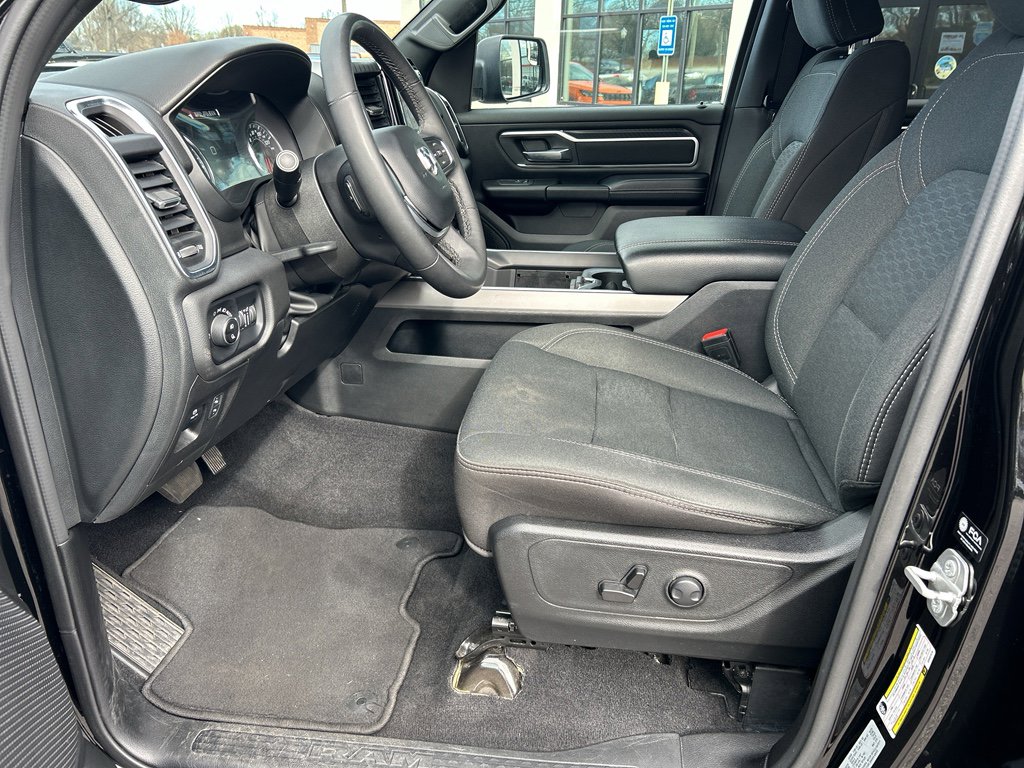Used 2025 RAM 1500 Big Horn AWD/4WD image 12