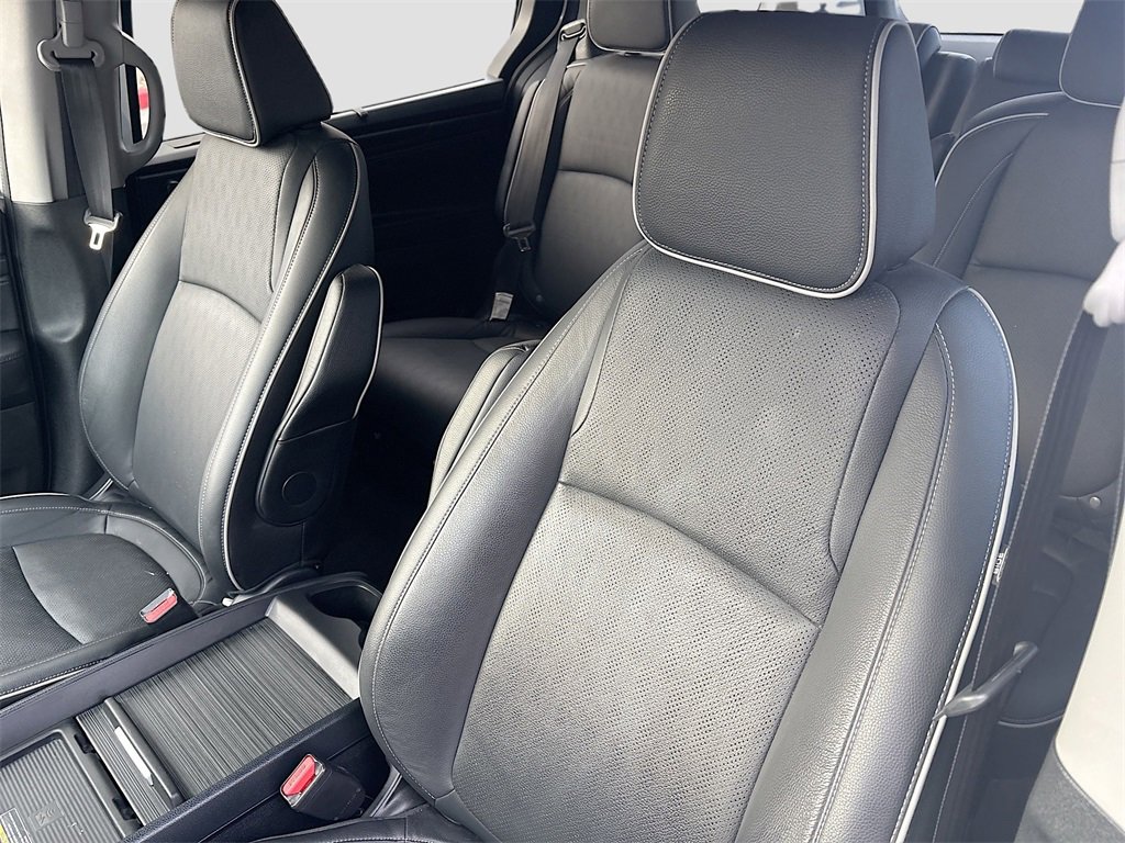 Used 2024 Honda Odyssey Elite image 21