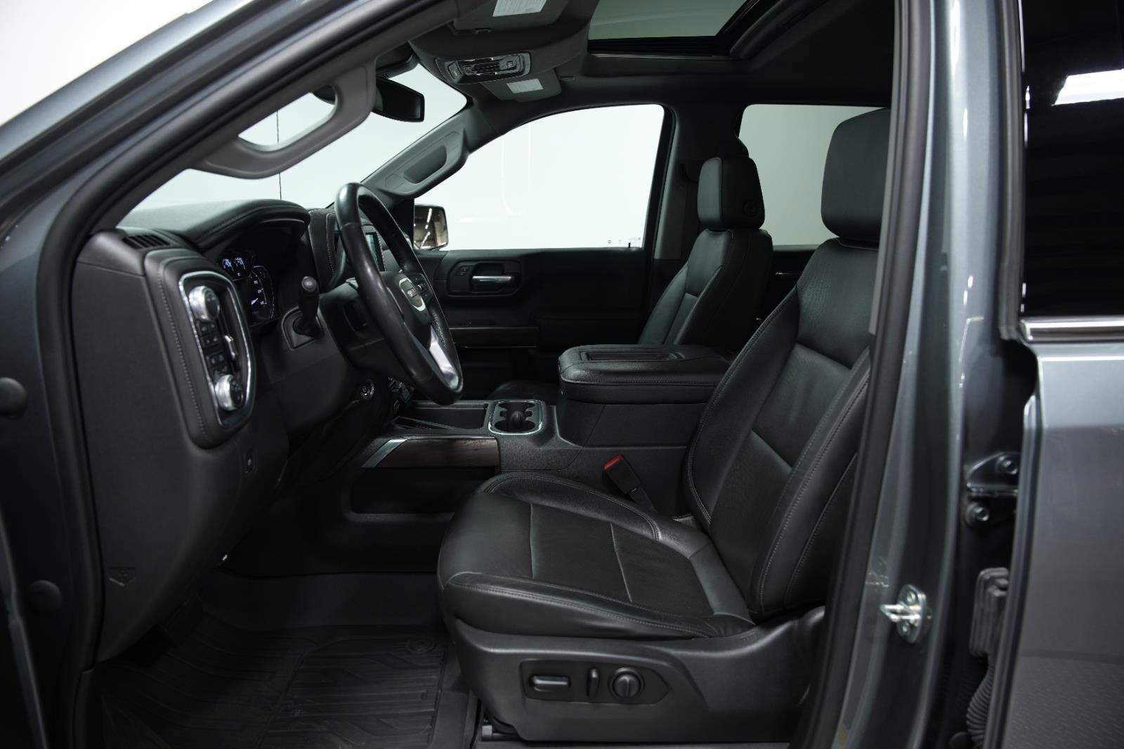 Used 2020 GMC Sierra 1500 SLT w/ SLT Premium Plus Package image 25