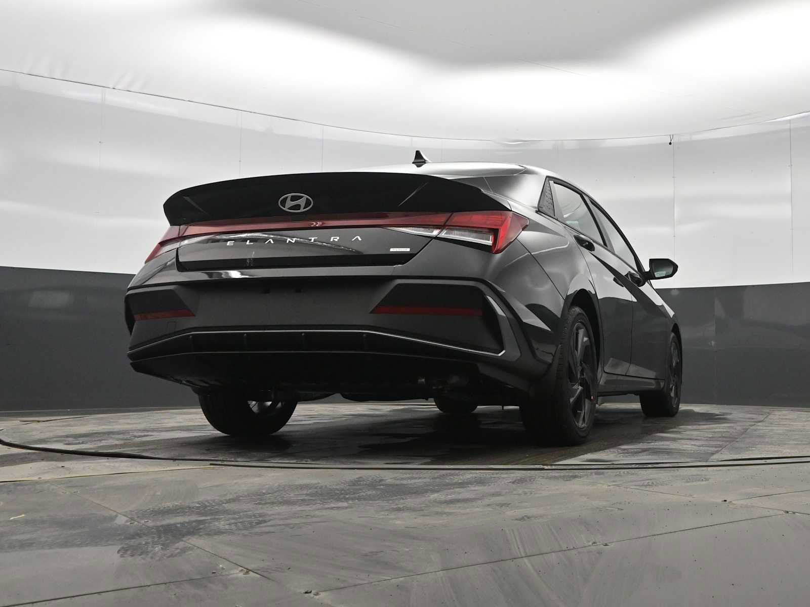 New 2026 Hyundai Elantra Sport image 36
