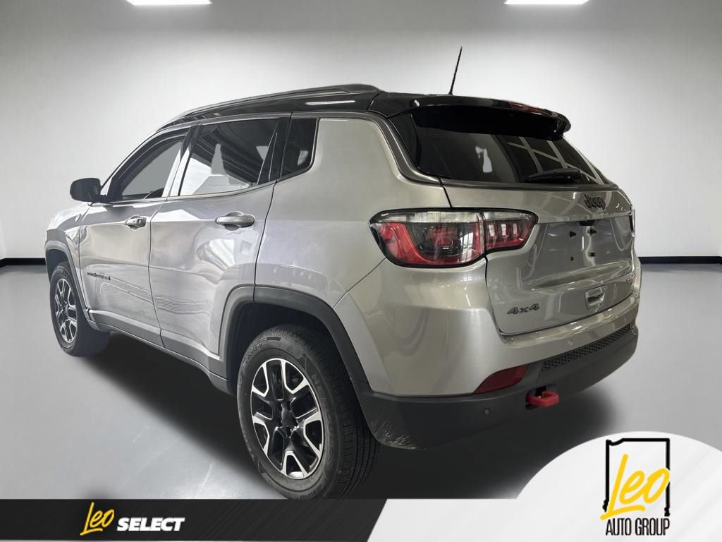 Used 2019 Jeep Compass Trailhawk w/ Leather Interior Group AWD/4WD image 2