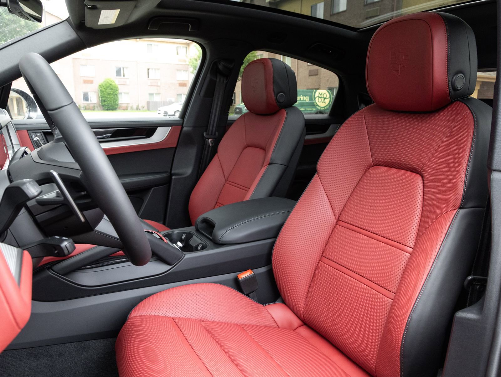New 2026 Porsche Cayenne Coupe AWD/4WD image 5