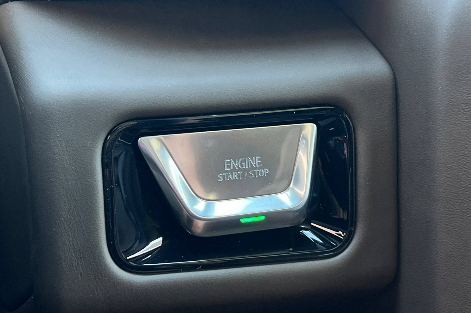 New 2026 GMC Yukon Denali Ultimate AWD/4WD image 23