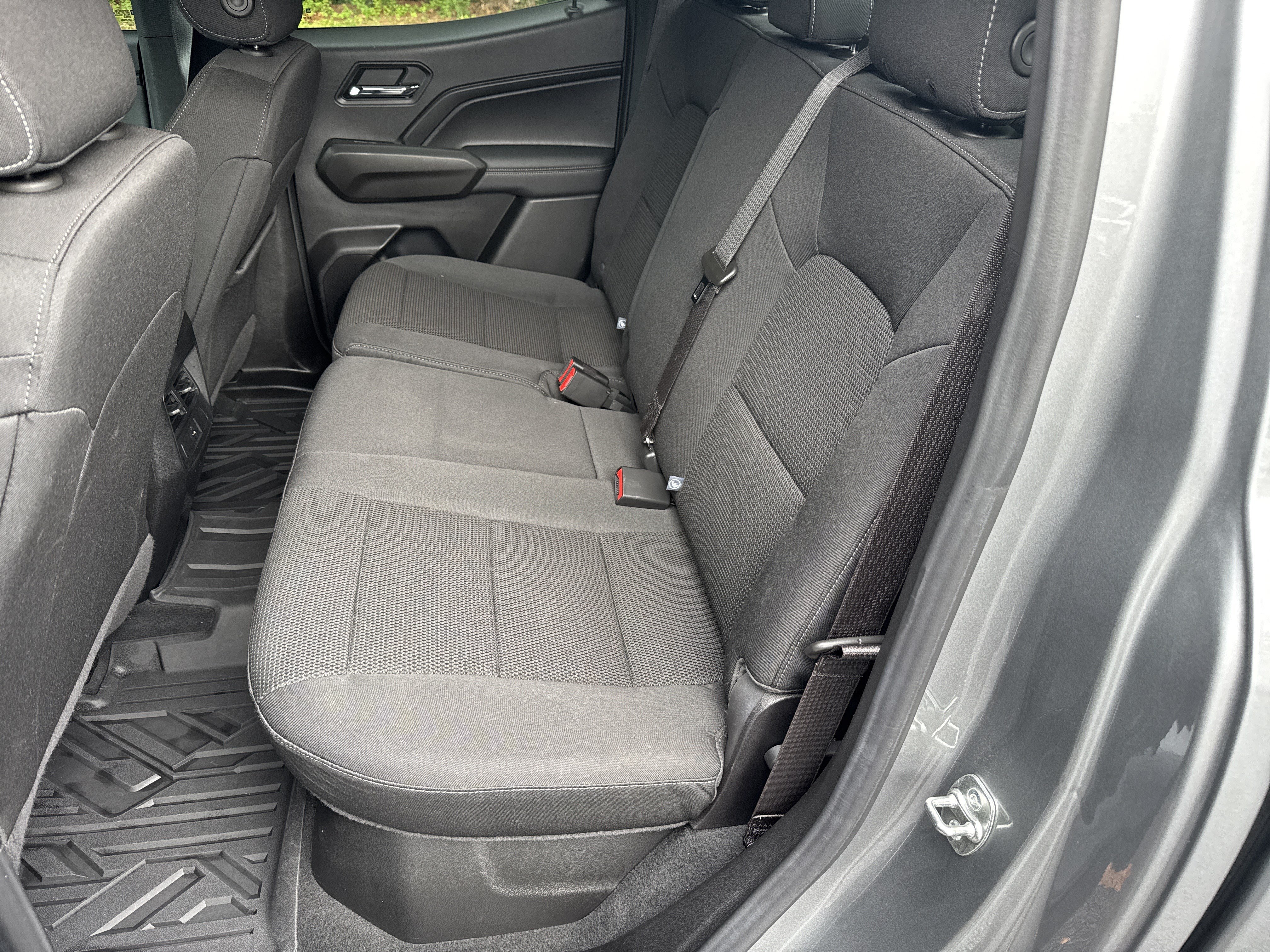Used 2024 Chevrolet Colorado LT w/ LT Convenience Package RWD image 26
