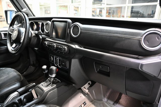Used 2018 Jeep Wrangler Unlimited Sahara image 13