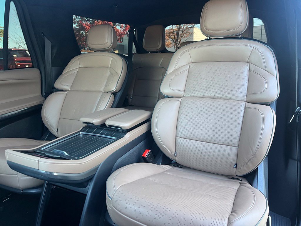 Certified 2025 Lincoln Navigator L Black Label AWD/4WD image 14