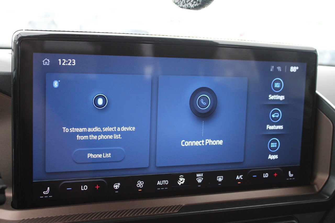 Used 2025 Ford Bronco Sport Outer Banks AWD/4WD image 16