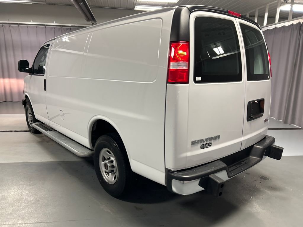 Used 2024 GMC Savana 2500 w/ Driver Convenience Package image 5