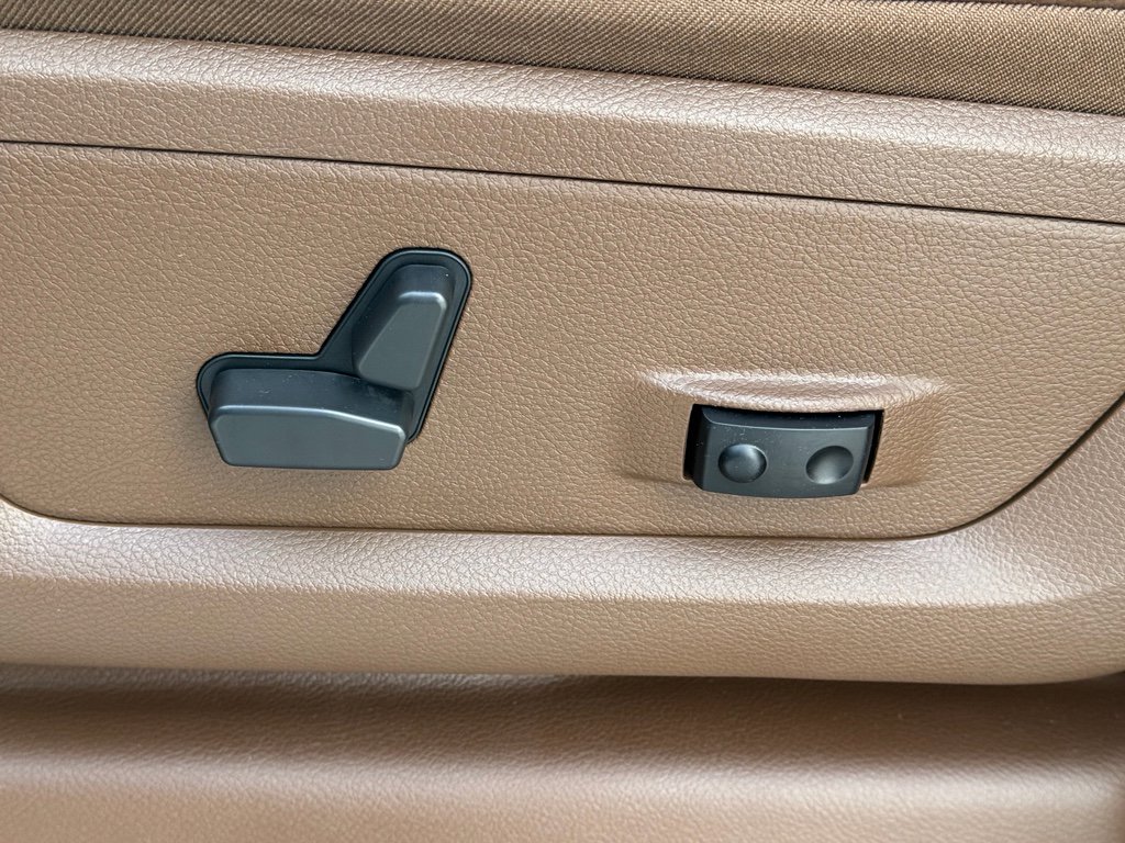 Used 2022 RAM 3500 Limited image 13