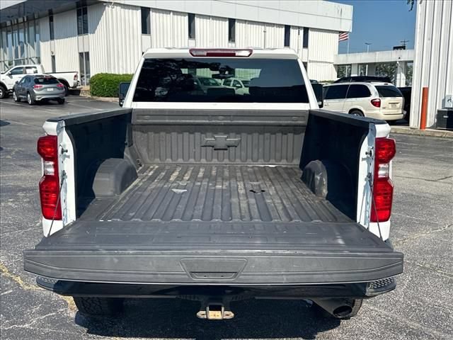 Certified 2022 Chevrolet Silverado 2500 Custom w/ Gooseneck/5TH Wheel Package AWD/4WD image 11