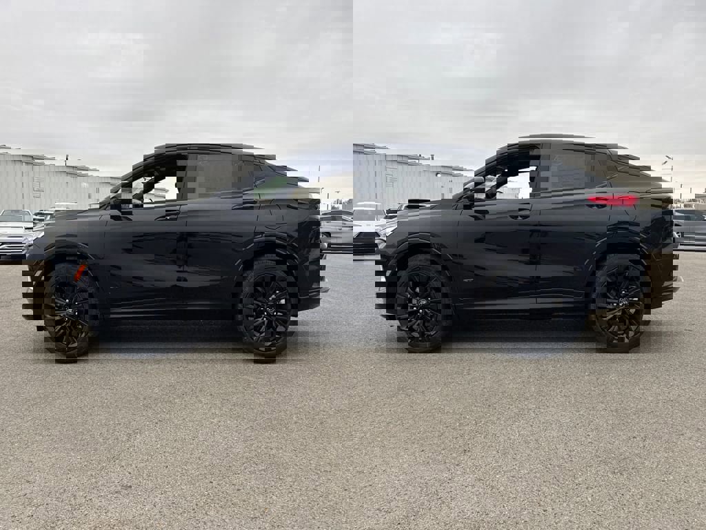 New 2026 Buick Envista Sport Touring image 3