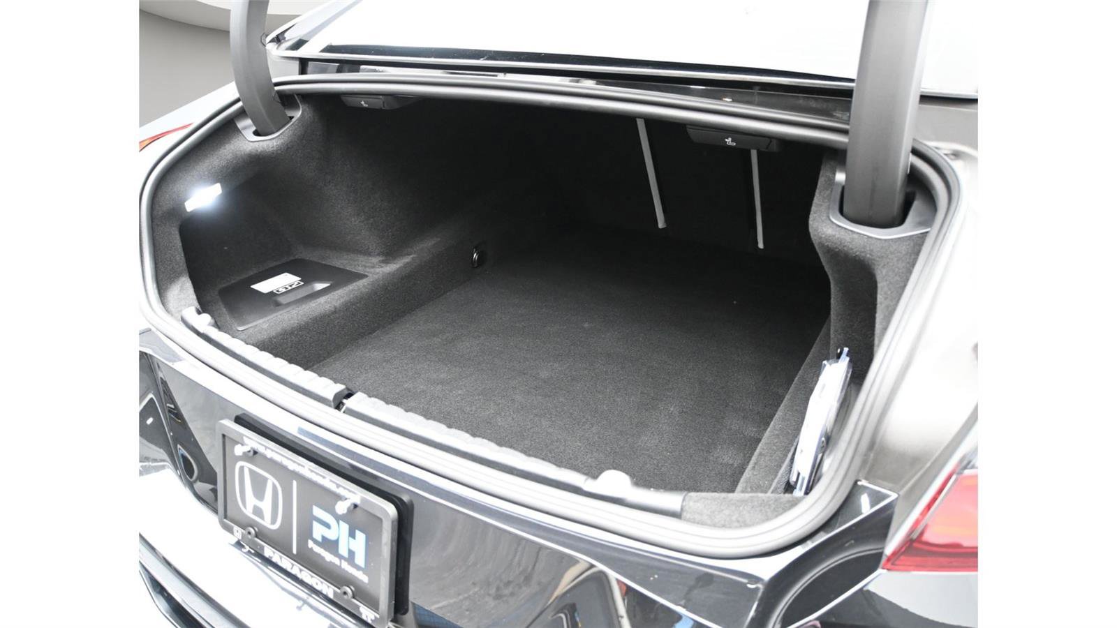 Used 2025 BMW M8 Competition AWD/4WD image 22