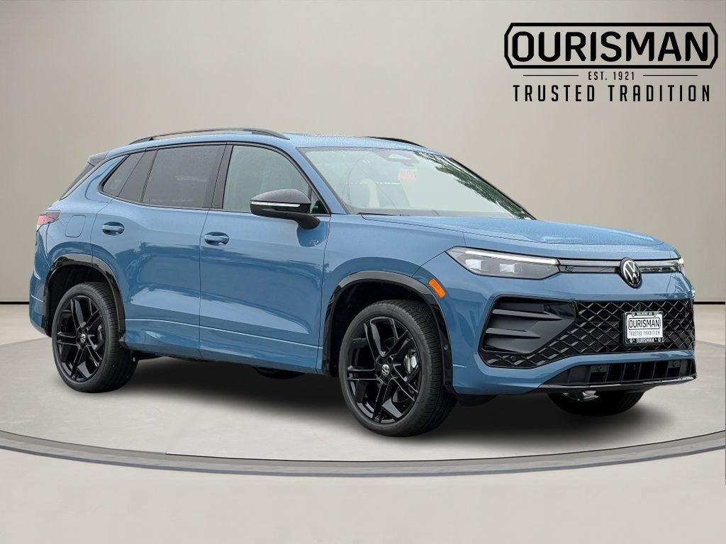 New 2025 Volkswagen Tiguan SE R-Line image 1