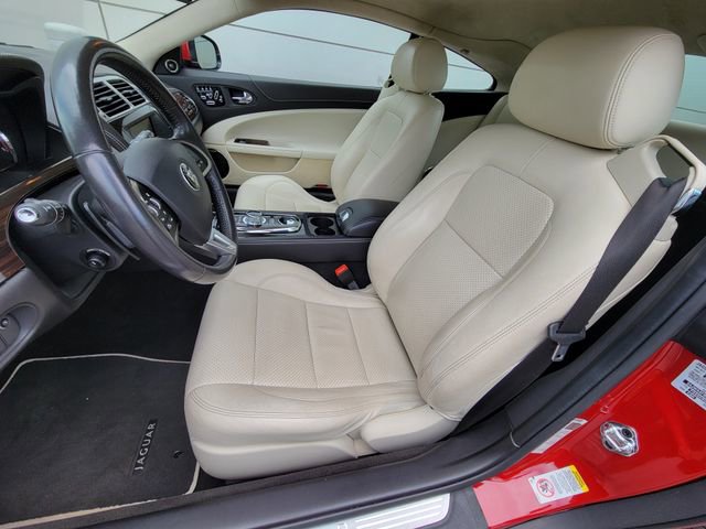 Used 2015 Jaguar XK Coupe RWD image 18