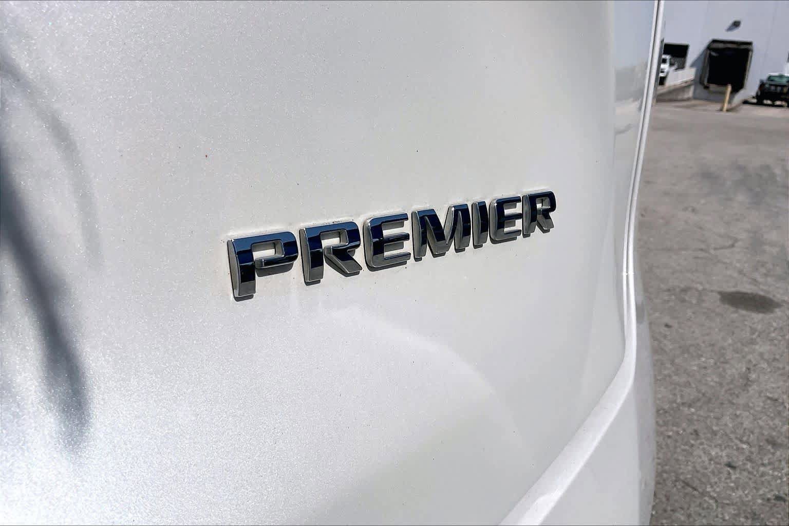Used 2023 Chevrolet Blazer Premier w/ Driver Confidence II Package FWD image 10