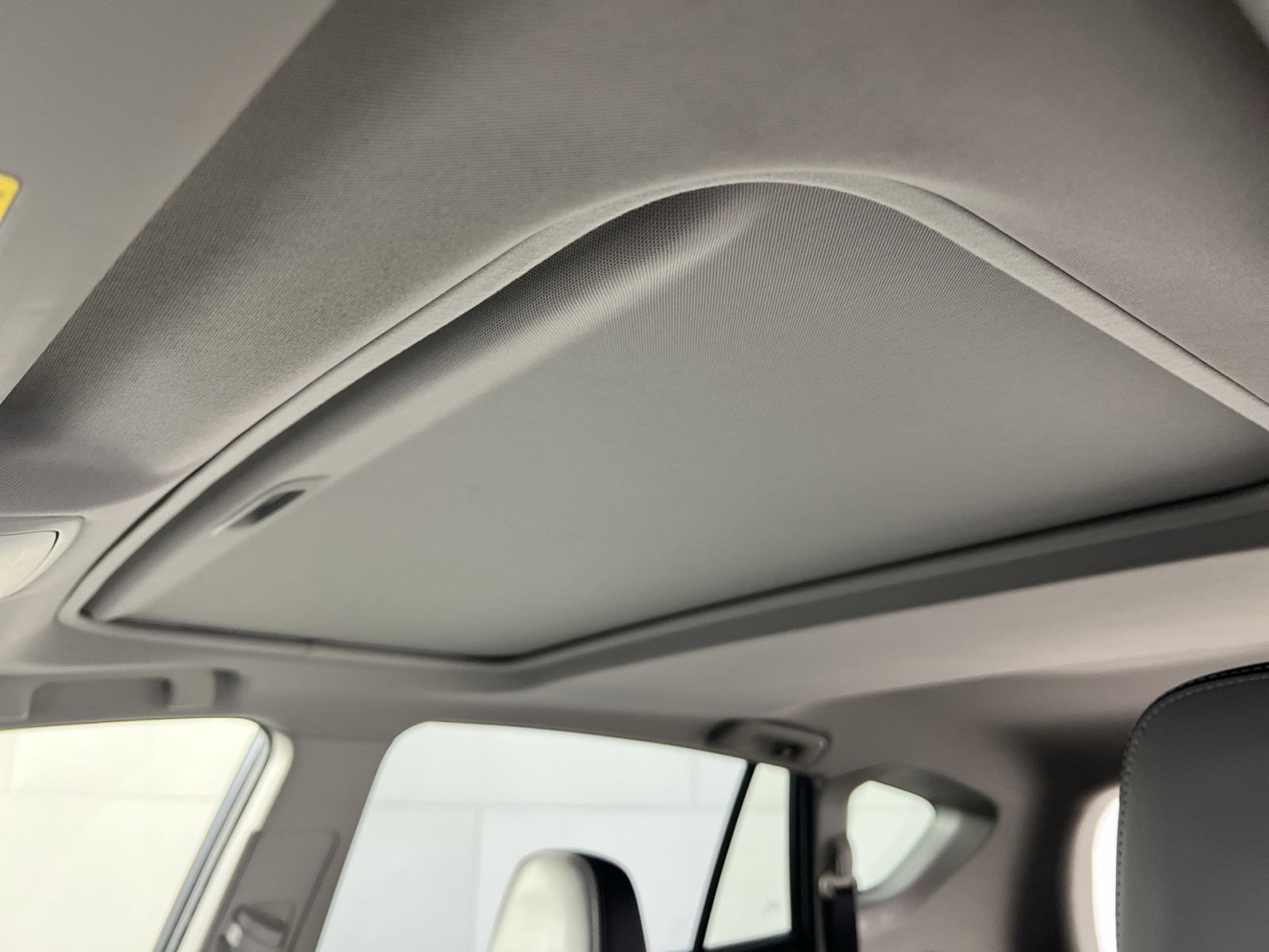 Used 2016 Toyota RAV4 Limited image 21