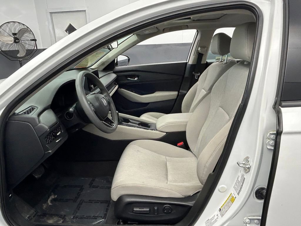 Used 2023 Honda Accord EX image 15