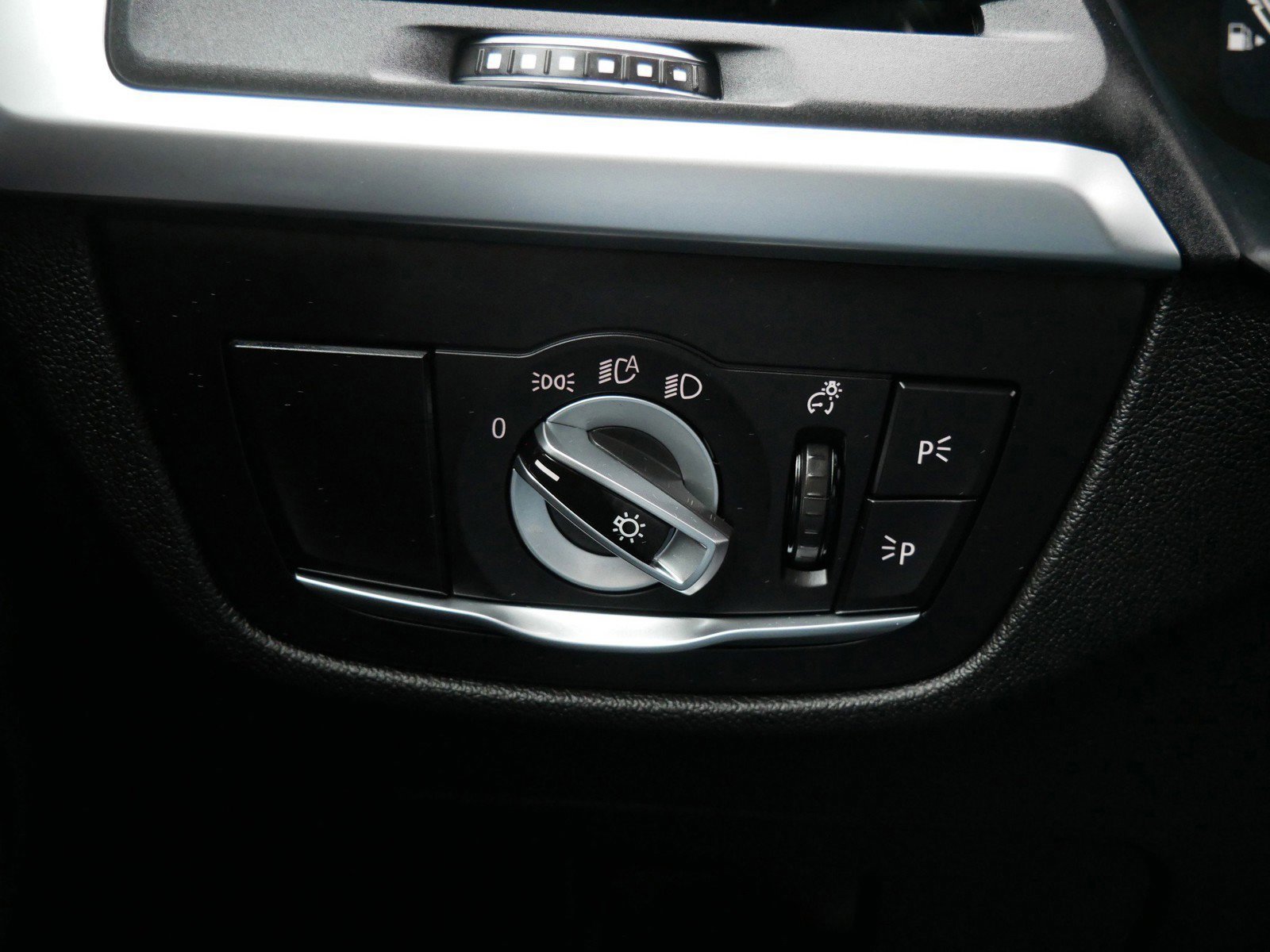 Used 2023 BMW X3 xDrive30i w/ Convenience Package image 29