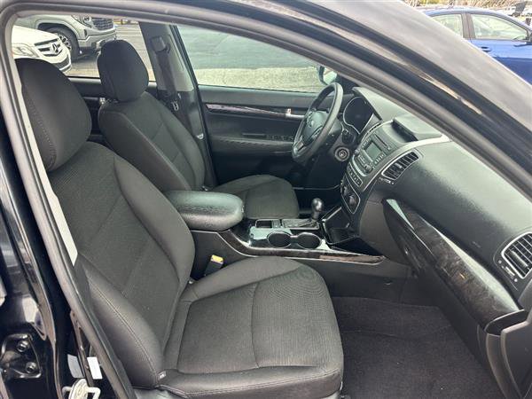 Used 2014 Kia Sorento LX image 14
