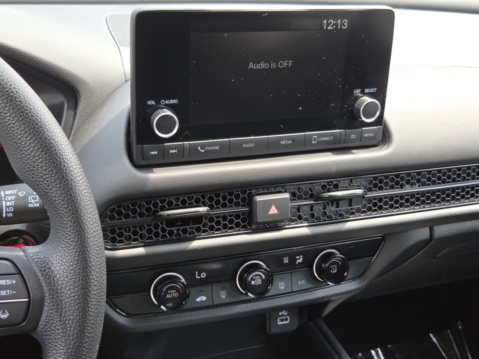 Certified 2023 Honda HR-V LX image 29