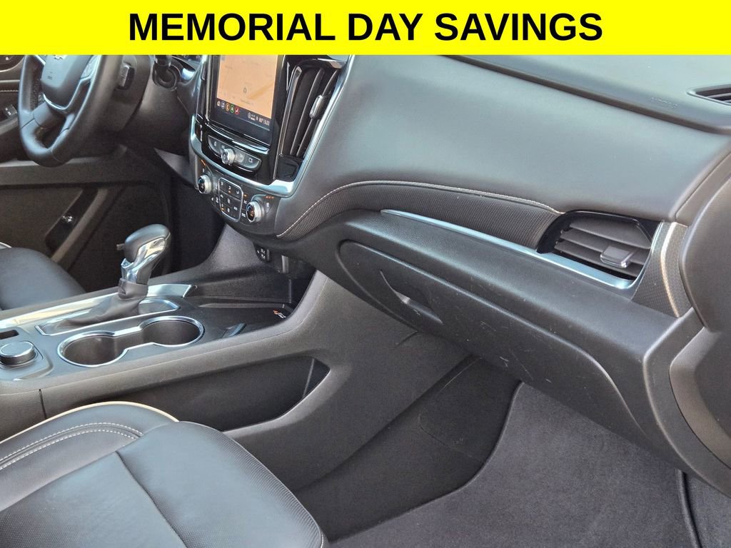 Used 2023 Chevrolet Traverse Premier FWD image 29