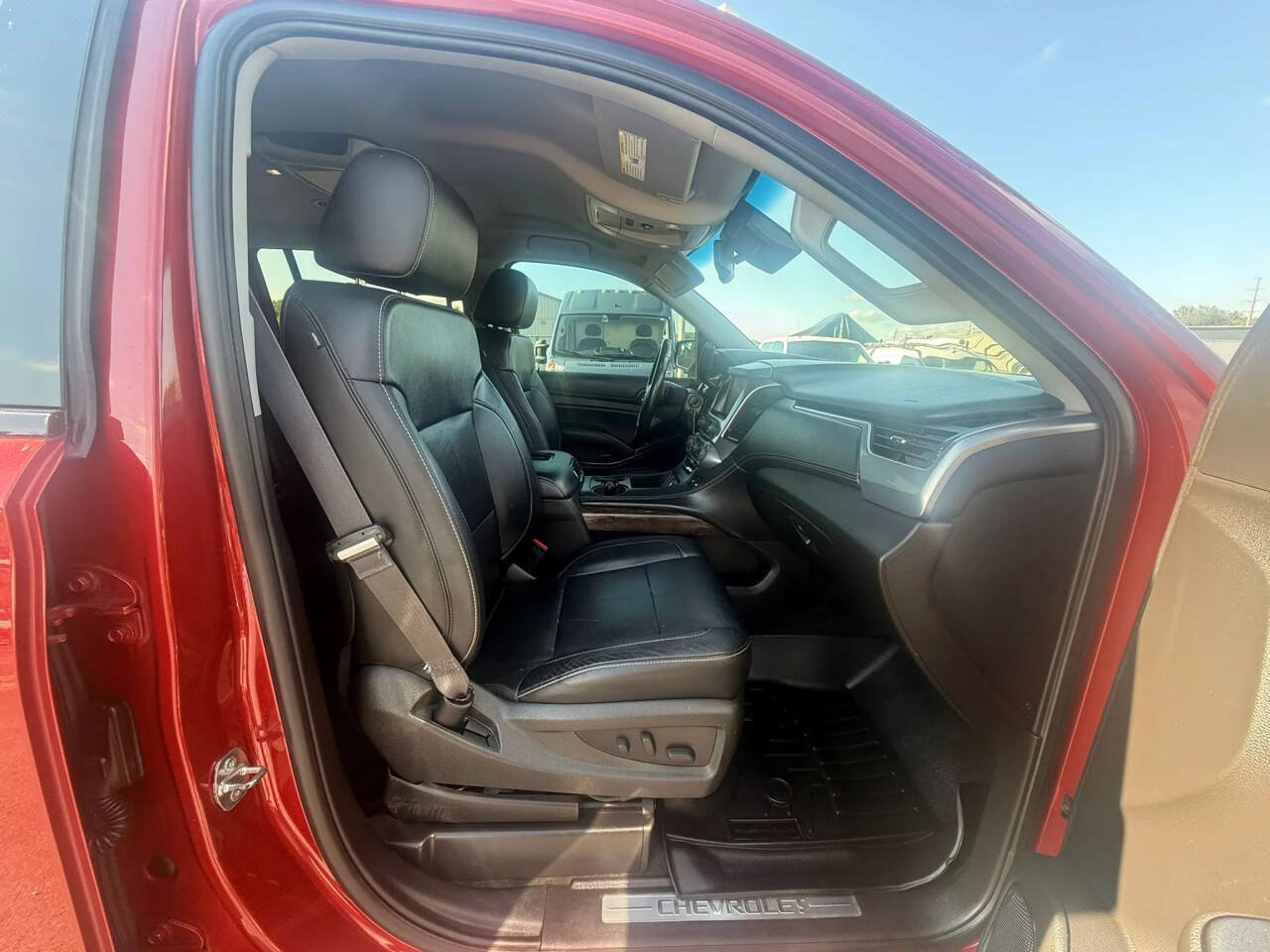 Used 2015 Chevrolet Suburban LT w/ Max Trailering Package AWD/4WD image 18