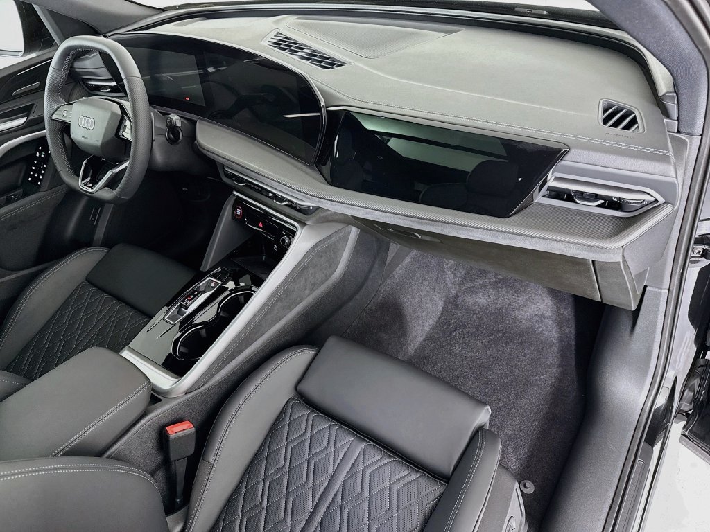 New 2026 Audi SQ5 Premium Plus AWD/4WD image 19