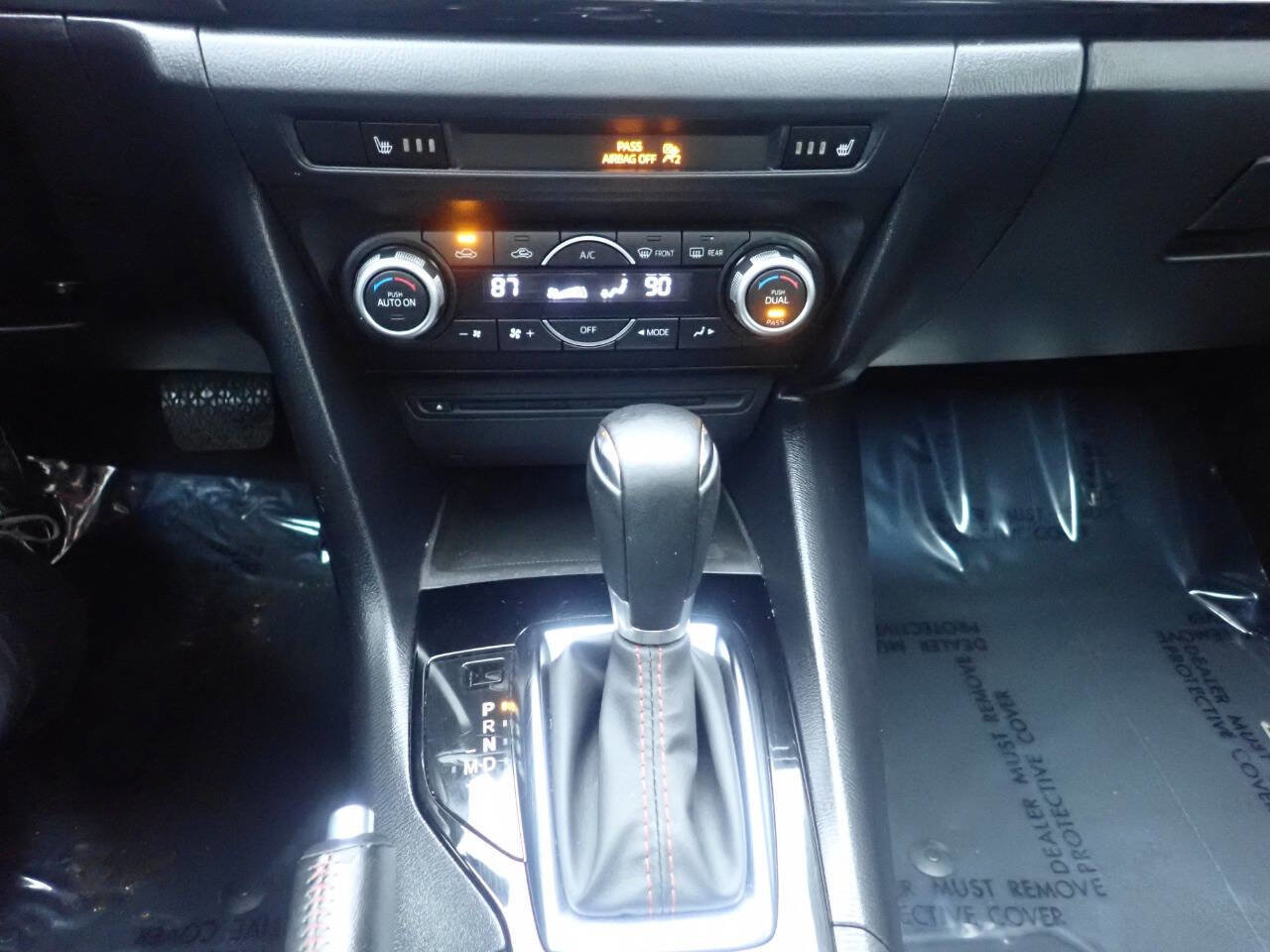 Used 2016 MAZDA MAZDA3 i Grand Touring image 8