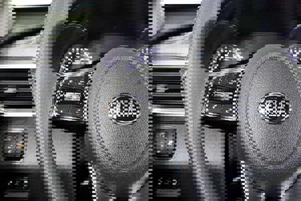 Used 2019 Kia Optima LX w/ LX 17" Wheel Package image 25