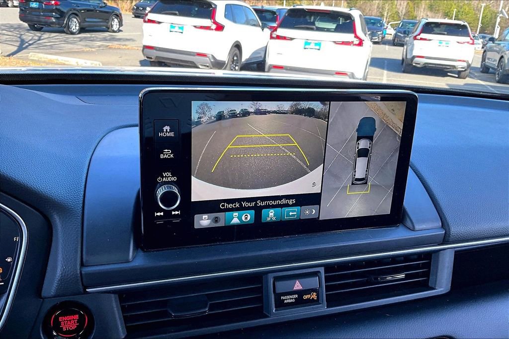 Used 2023 Honda Pilot Elite image 13