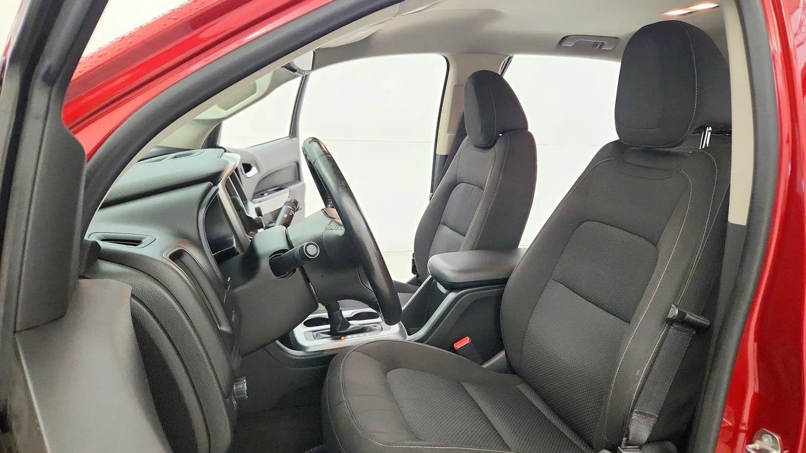 Used 2015 Chevrolet Colorado LT w/ LT Convenience Package RWD image 20