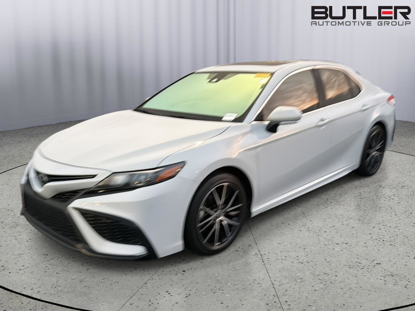 Certified 2024 Toyota Camry SE w/ Convenience Package FWD image 1