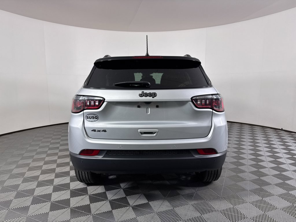 Used 2026 Jeep Compass Limited image 11