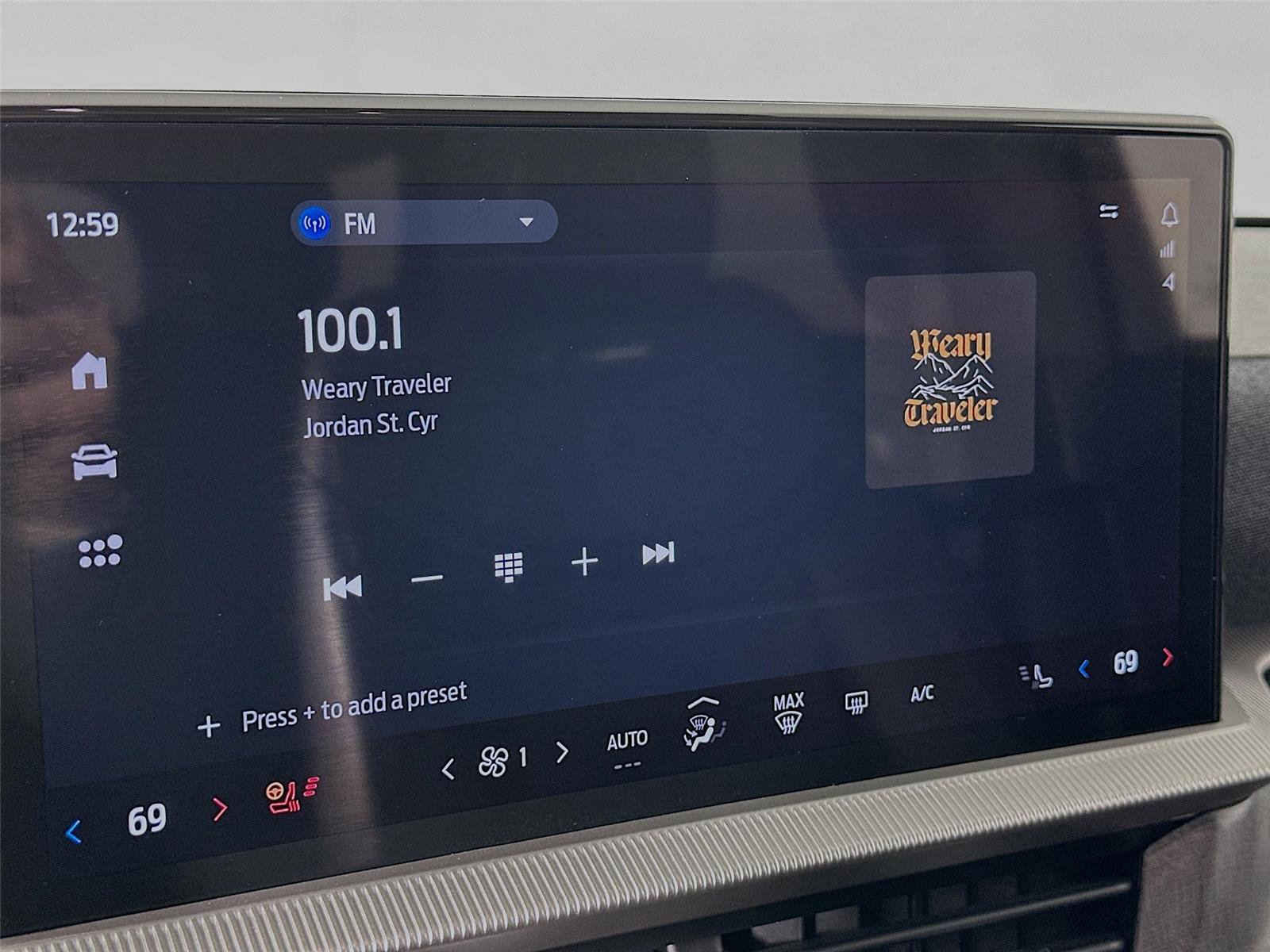 Used 2025 Ford Explorer Platinum w/ LUX Leather Package image 14