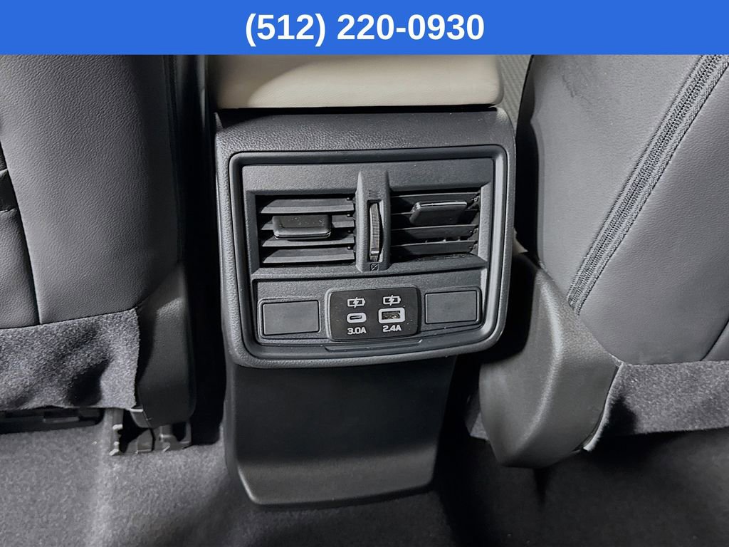 Used 2025 Subaru Forester Premium image 31
