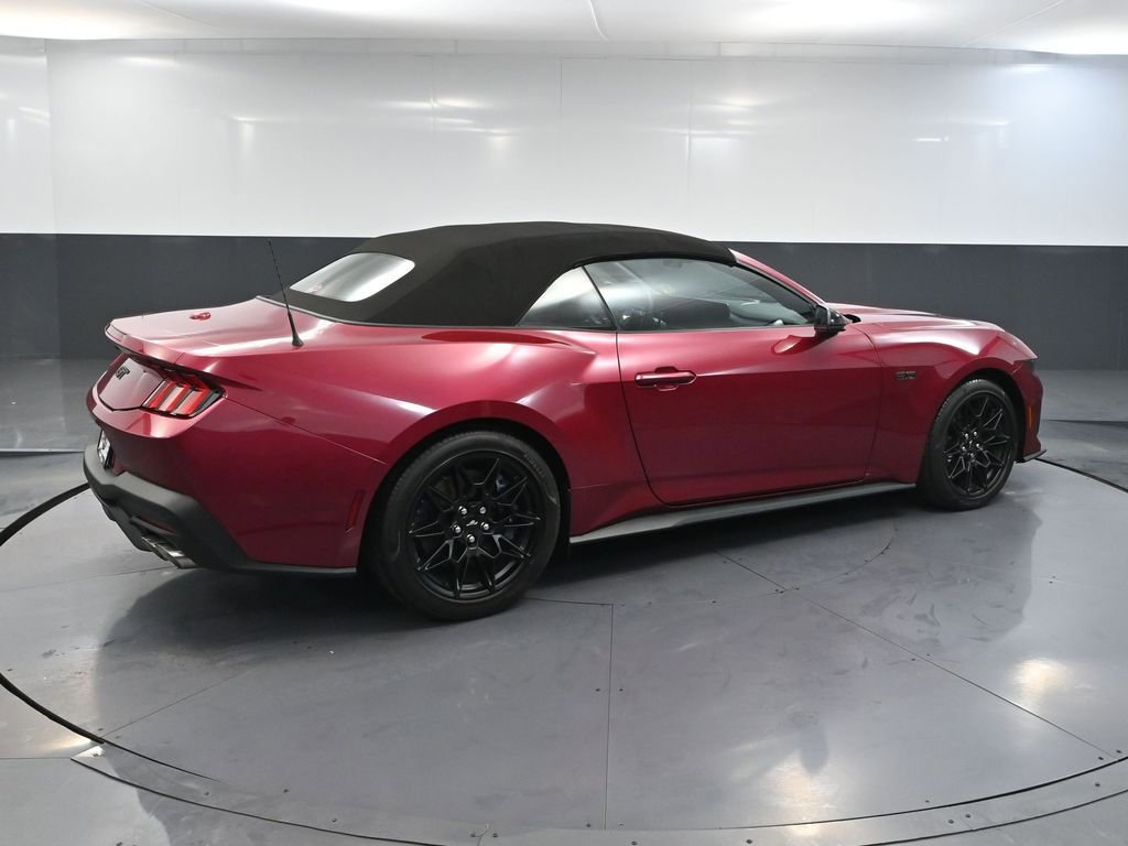 Used 2025 Ford Mustang GT Premium w/ GT Performance Package image 6