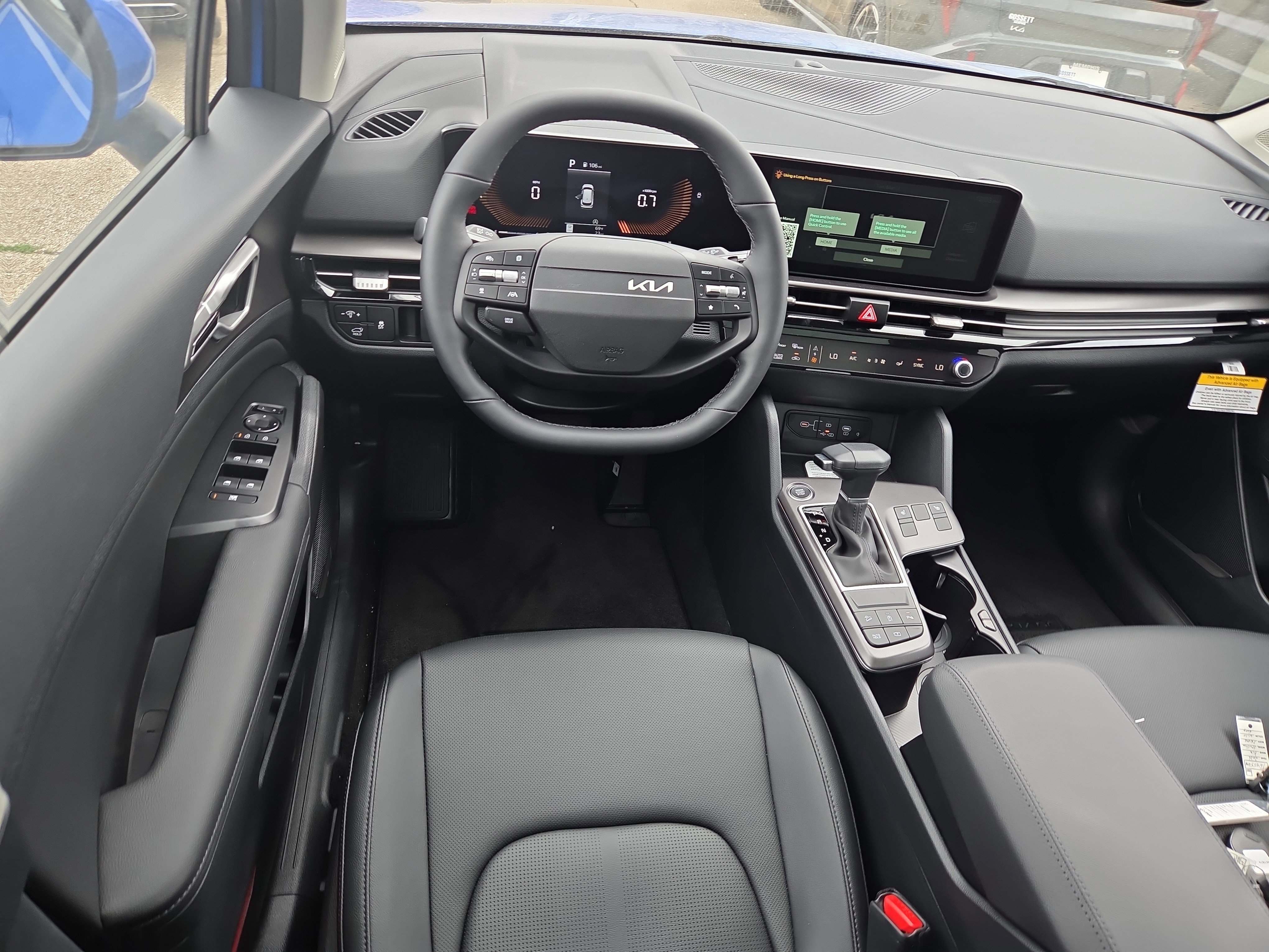 New 2026 Kia Sportage EX w/ EX Panorama Roof Package FWD image 7