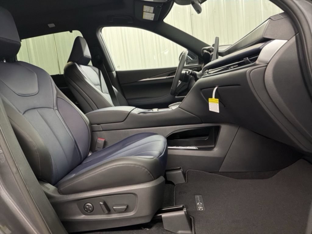Certified 2026 INFINITI QX60 Sport w/ Dark Cargo Package AWD/4WD image 34