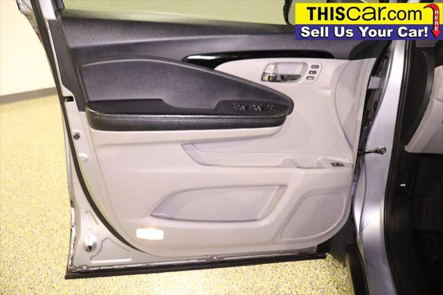 Used 2017 Honda Pilot Touring image 36