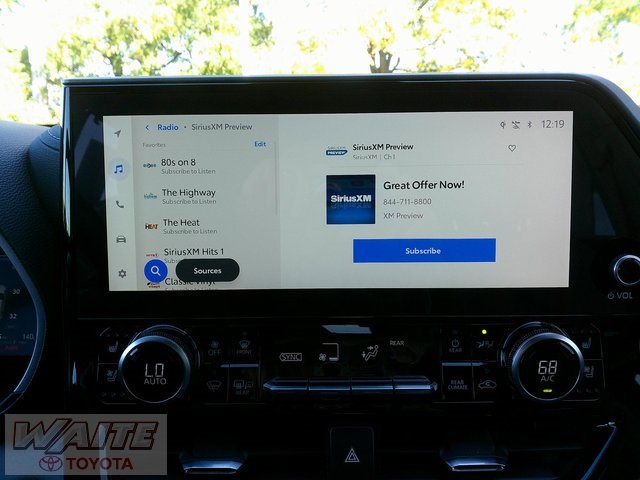 Used 2023 Toyota Highlander Limited image 17