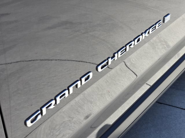 Certified 2021 Jeep Grand Cherokee L Limited RWD image 12
