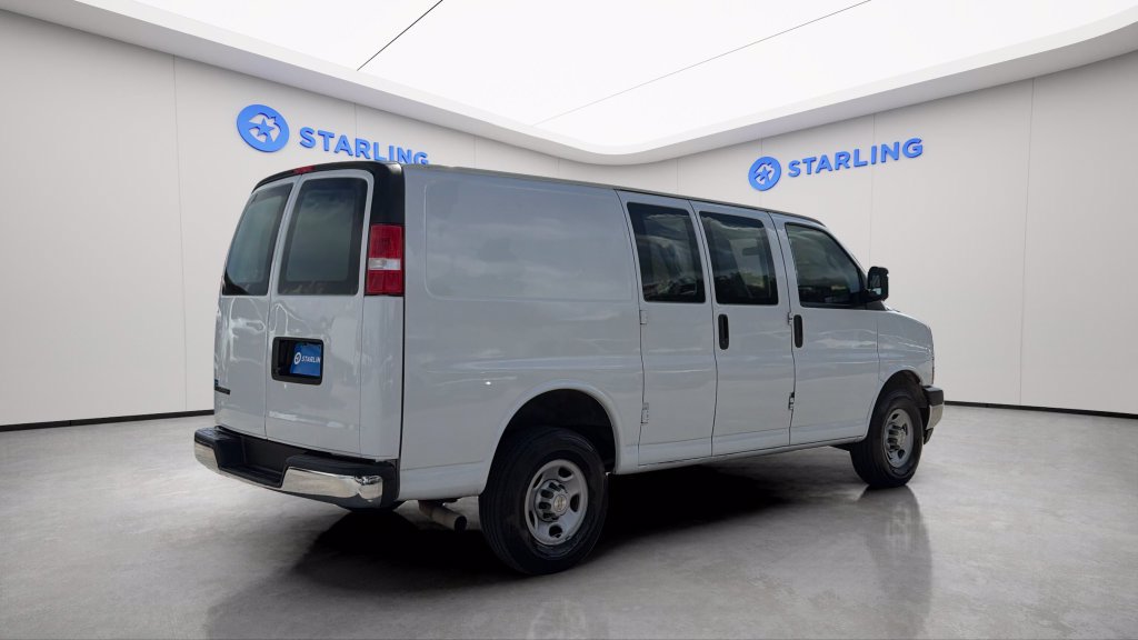 Used 2024 Chevrolet Express 2500 w/ Driver Convenience Package RWD image 9