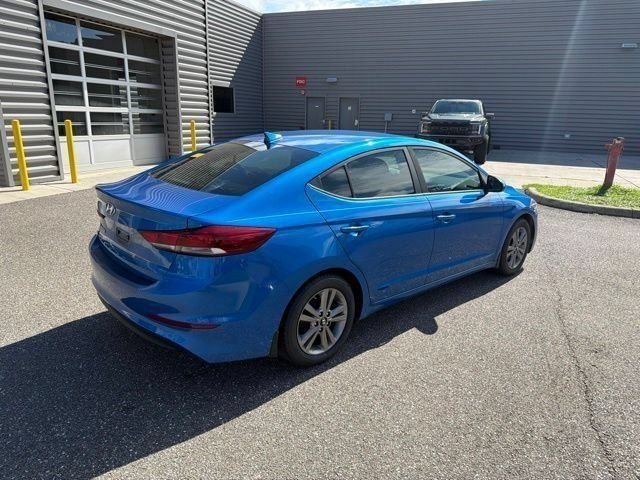 Used 2017 Hyundai Elantra SE FWD image 4