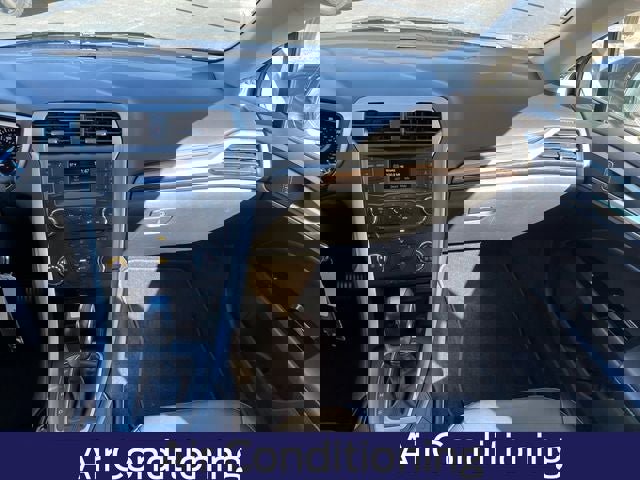 Used 2015 Ford Fusion SE w/ Equipment Group 202A image 12