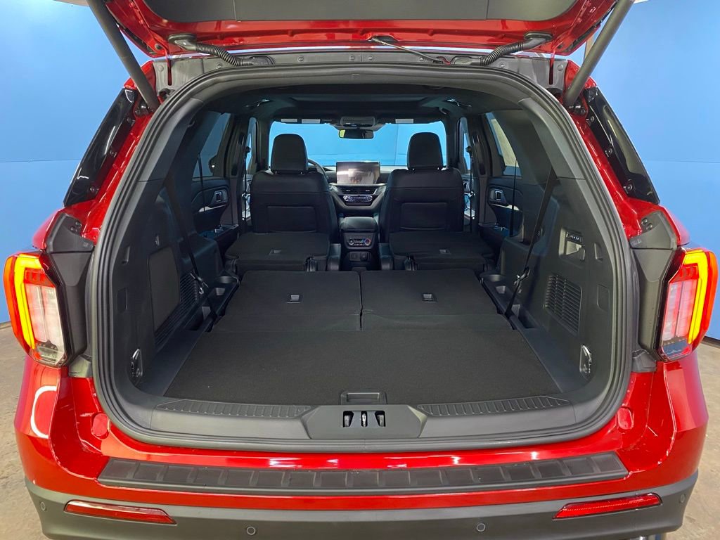 New 2026 Ford Explorer ST w/ Sun And Sound Package image 35