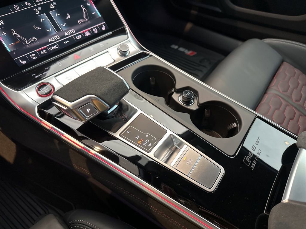 Used 2025 Audi RS 6 performance image 22