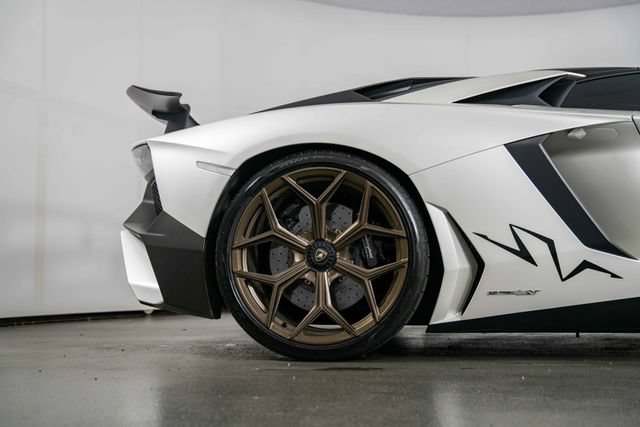 Used 2016 Lamborghini Aventador LP 750-4 Superveloce AWD/4WD image 10